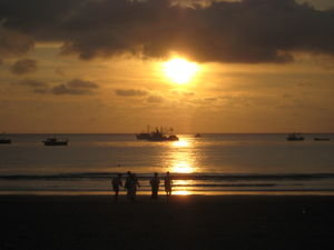 Sonnenuntergang in Puerto Lopez