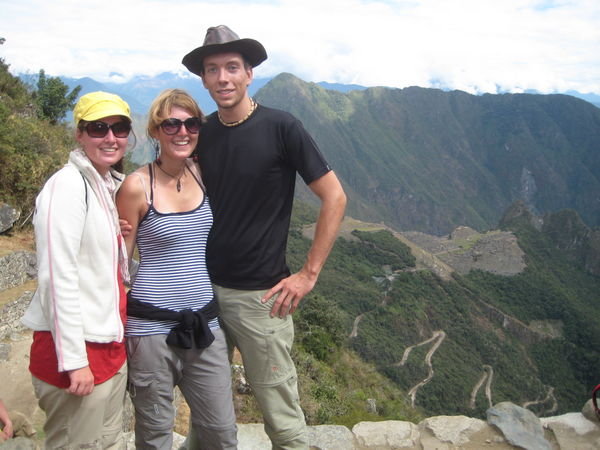 In den Bergen hoch ueber Machu Picchu