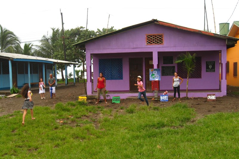 Elementary School, Tortuguero