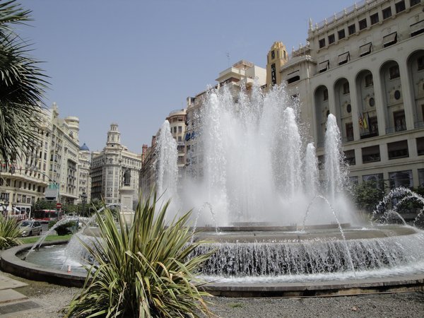 largest square is the Plaça de l'Ajuntament