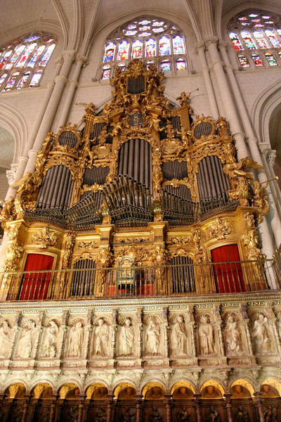 Giant Organ