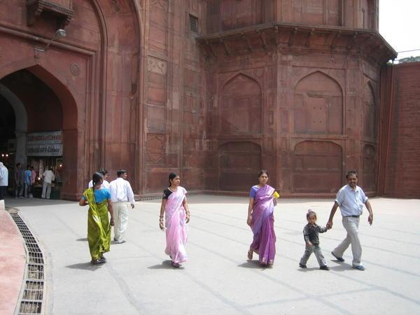 A family enjoying Red Fort...