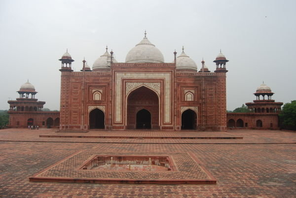 Red Taj