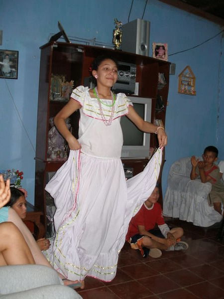 Ariana's Traditional Nicaragan Dance