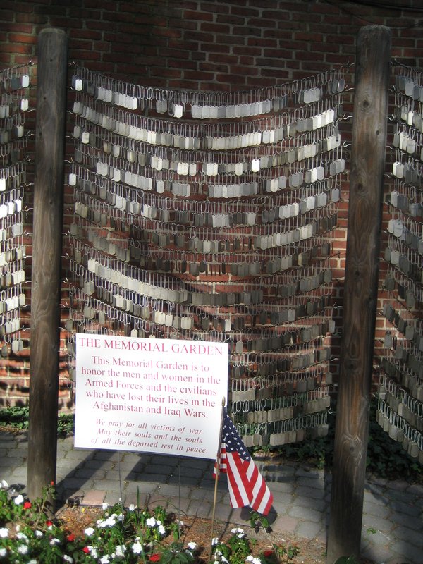 A Memorial to Those Lost in Iraq and Afgahanistan