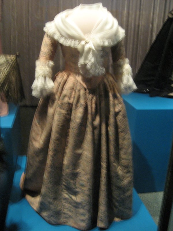 Martha Washington's Inaugural Gown