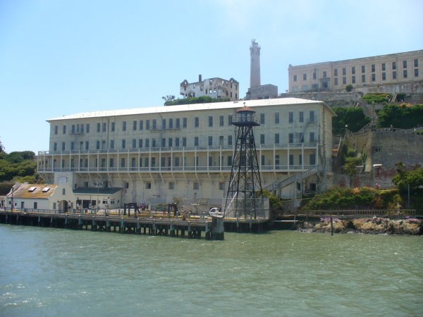 Alcatraz 4