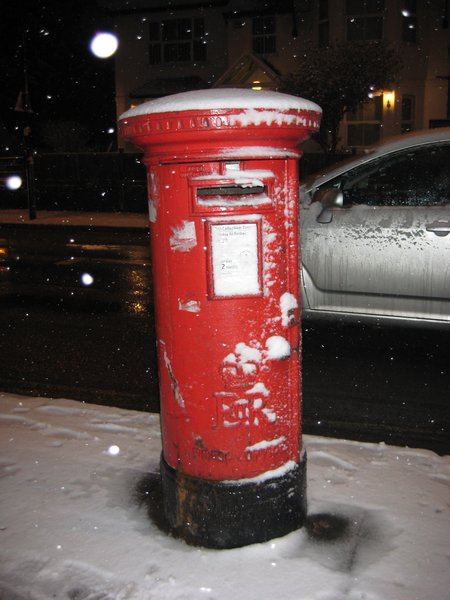 Snowy scenes in London