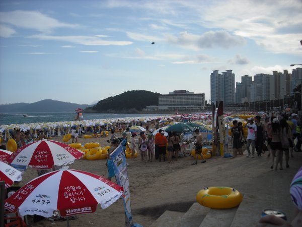 Haeundae Beach, Busan 07-28-08 (2)