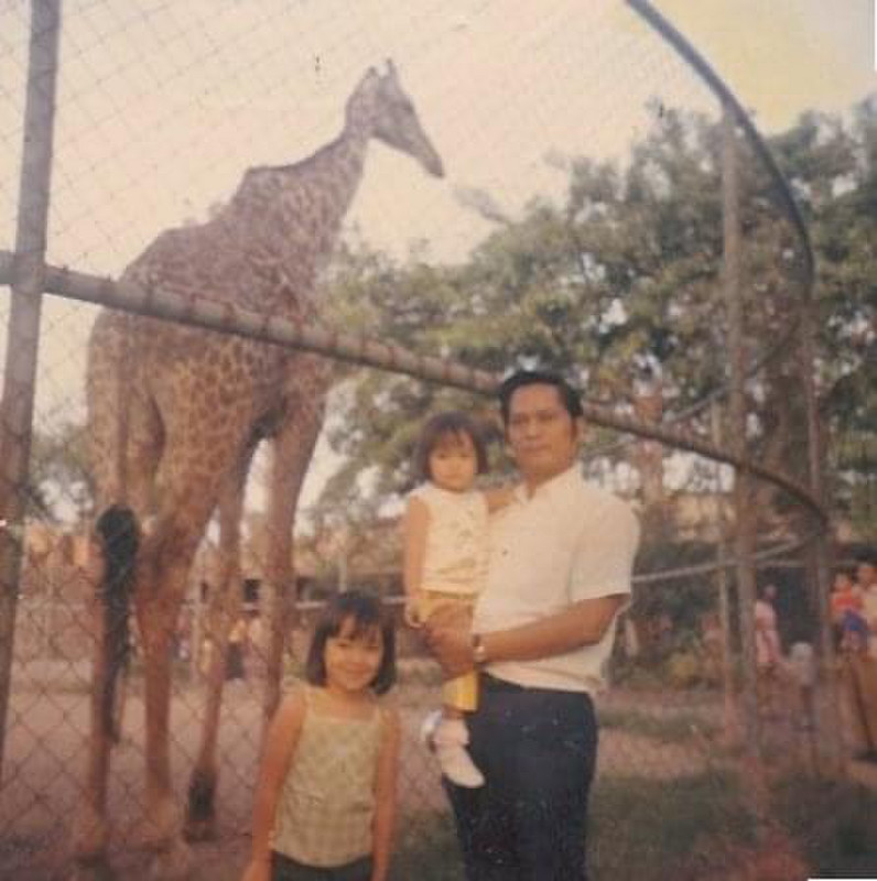 Dad, Sis and I were at Manila Zoo