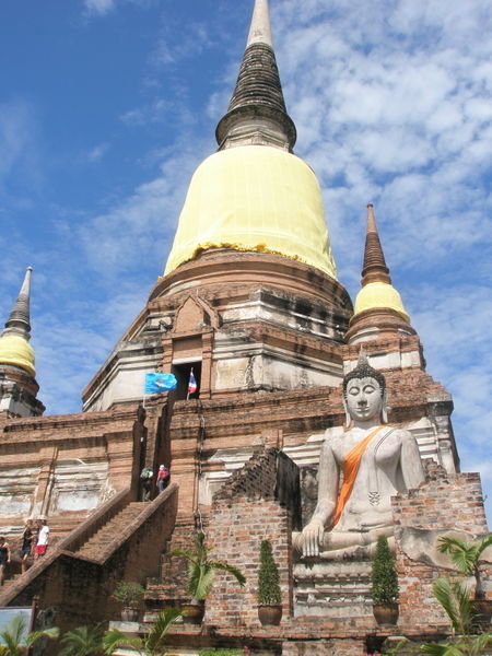 Wat Yai Chaimongkhol