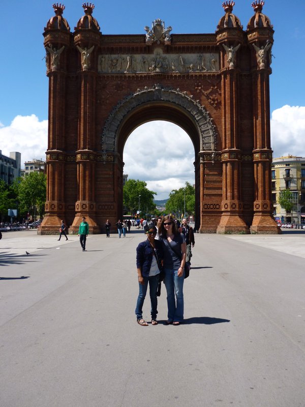 Arc de Triumph, Gaudi Style