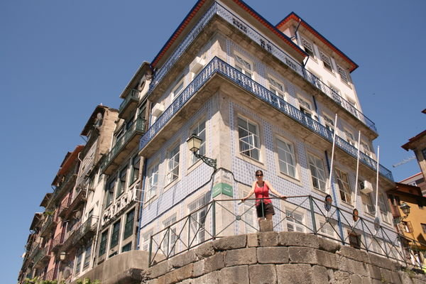 Porto, riverfront houses