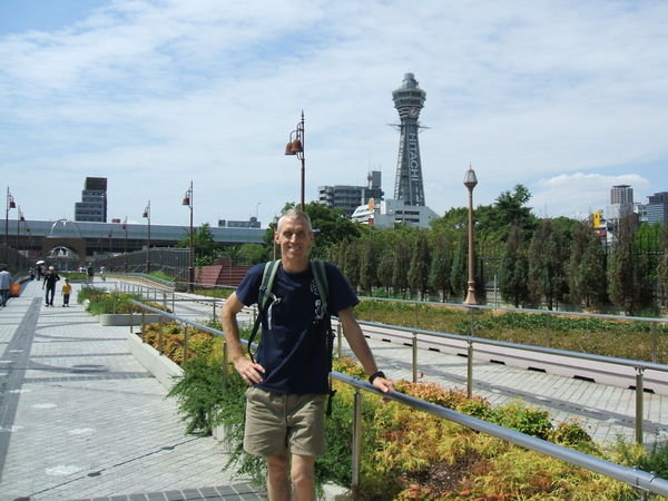 Scott next to Osaka Tower 