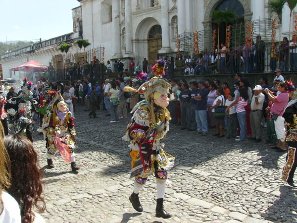 Mayan-esque dancers in the procession