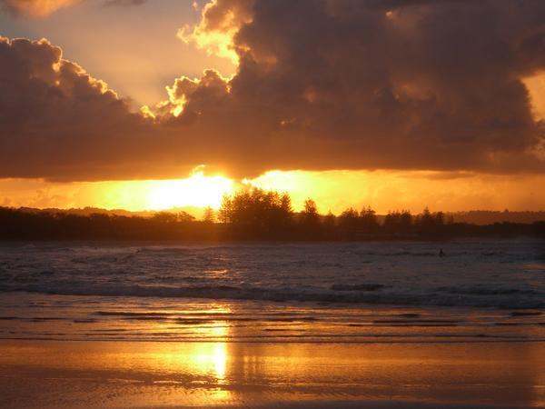 Sun Set on Byron Beach