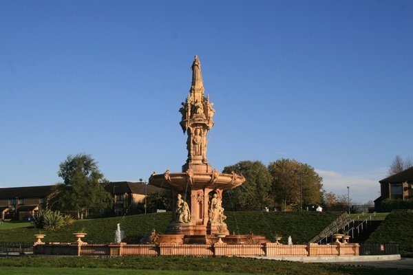 The large terracota fountain