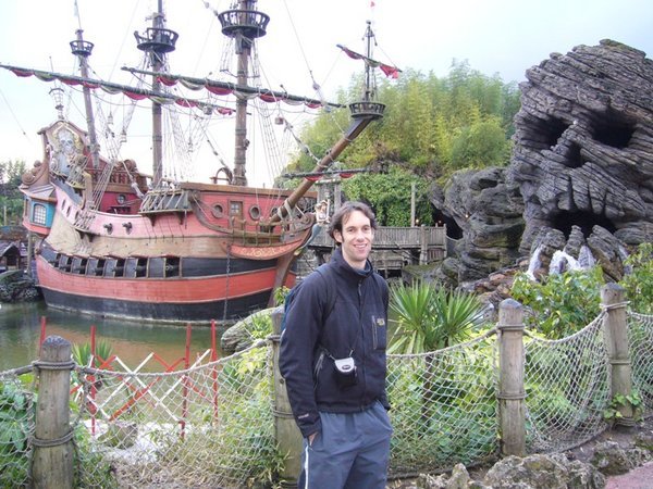 Dan and the Pirate Boat and Skull Rock