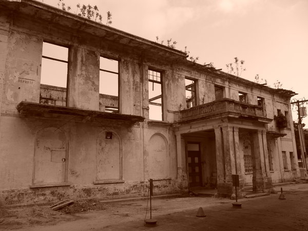 Abandoned hotel in Casco Viejo neighborhood.