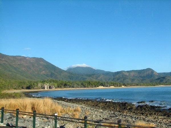 drive from Cairns to Port Douglas