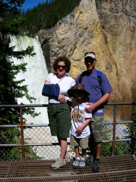 Yellowstone-Canyon-LowerFalls-UncleTomsTrail 001
