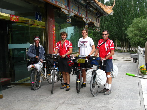 The Group in front of the Tainlong Hotel