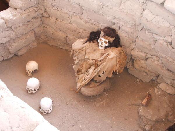 Mummies at Chauchilla cemetery