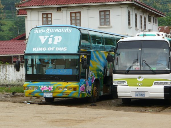 Super VIP bus