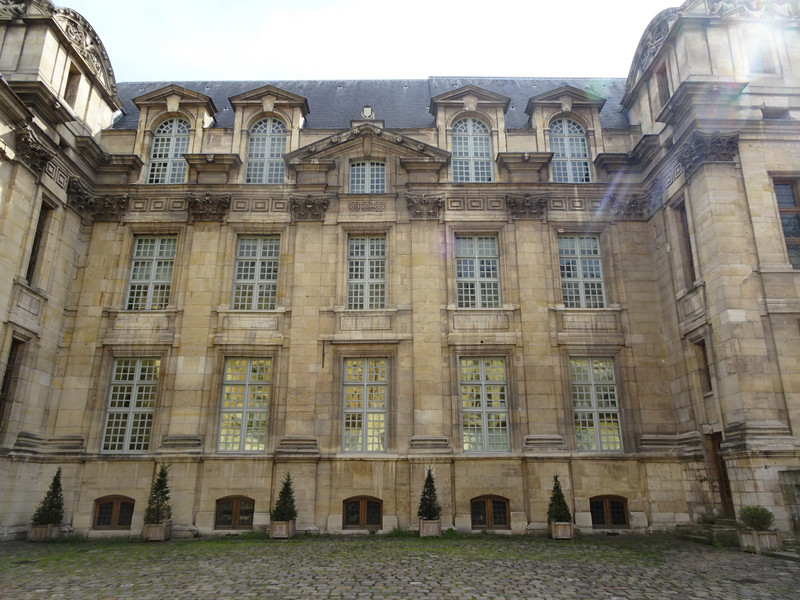  Hôtel de Lamoignon