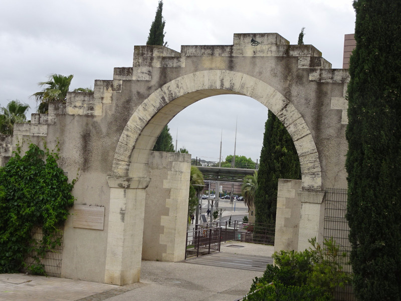 Porte du Pila Saint Gély