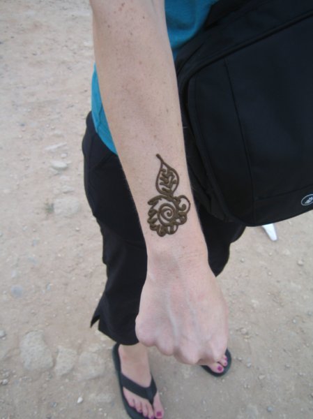 henna! a woman grabbed my hand & started drawing..she did it in like 8 seconds!
