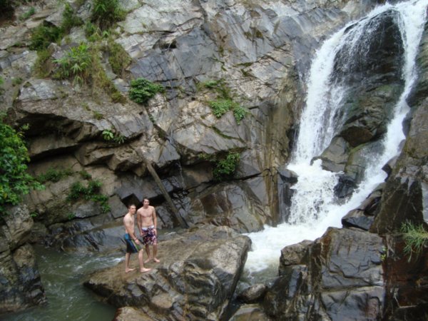 Waterfall funnnn!!