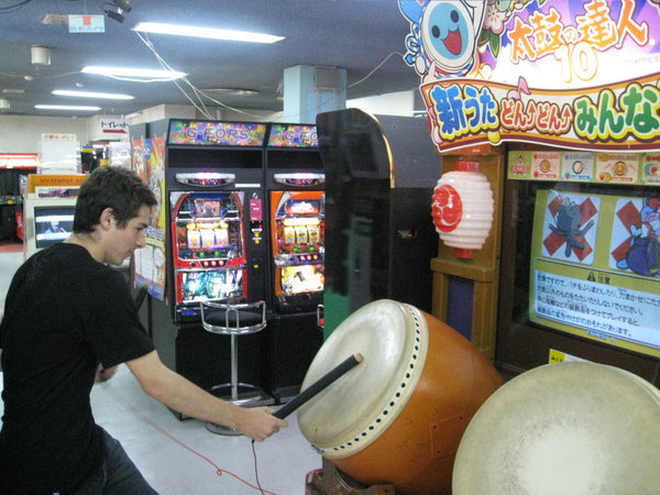 Jimmy and the Taiko game