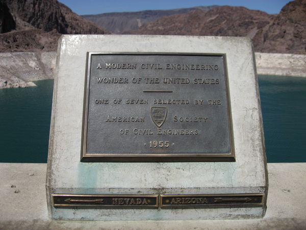 Hoover Dam State Line!