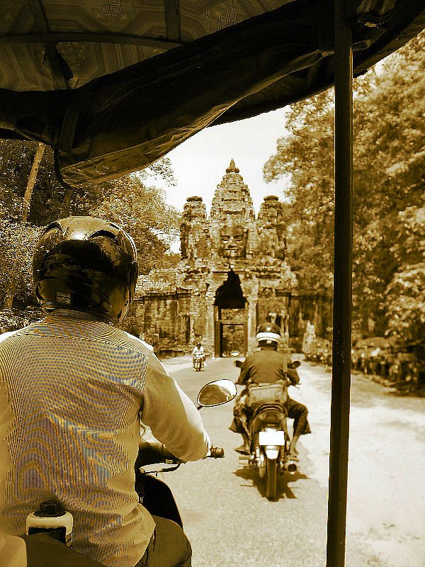 Entrance to Angkor Thom, Angkor Archaeological Park, Siem Reap