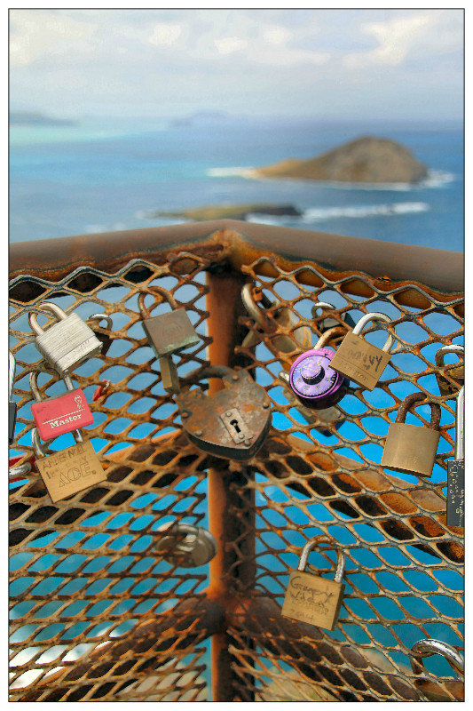 Lock at the Makapu'u Lighthouse lookout