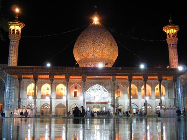 Shiraz by night