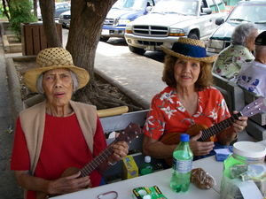 Aunties and their Ukuleles