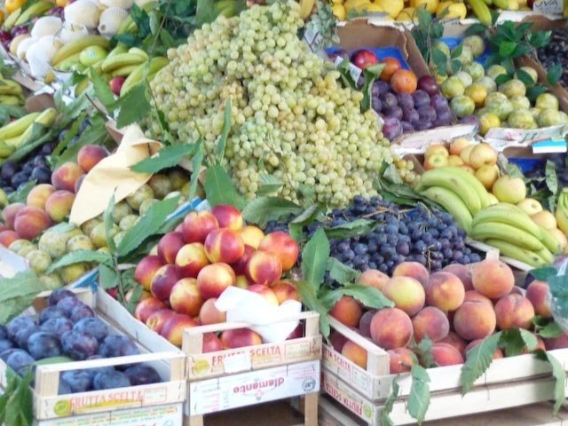Fruit & Veg Stall