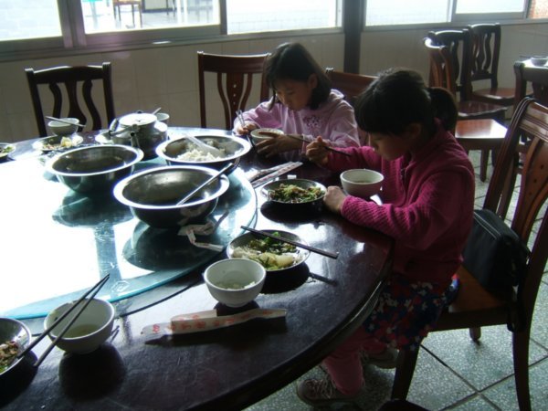 lunch on way to Lijiang