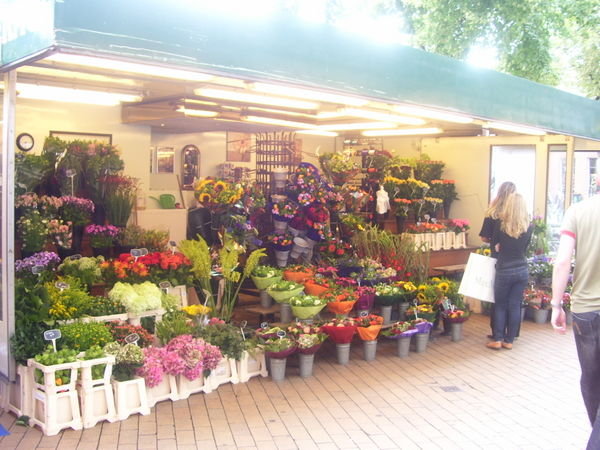 Flowershop in town
