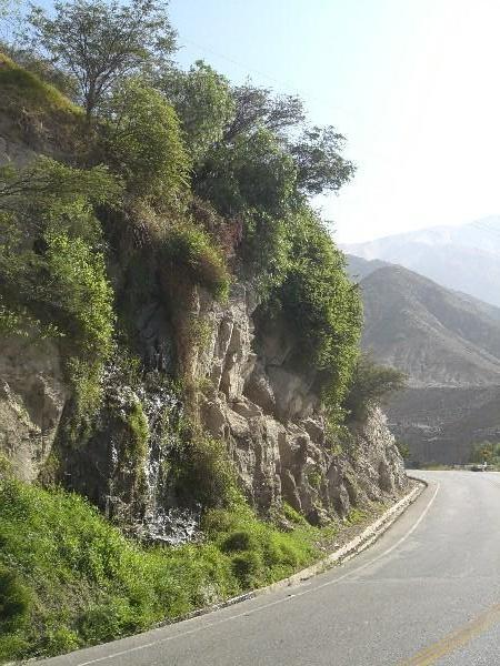 Road climbing from Pisco to Huancavelica 
