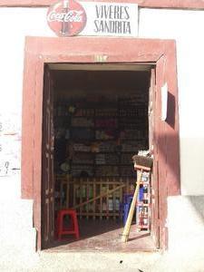Shop in Aluasi