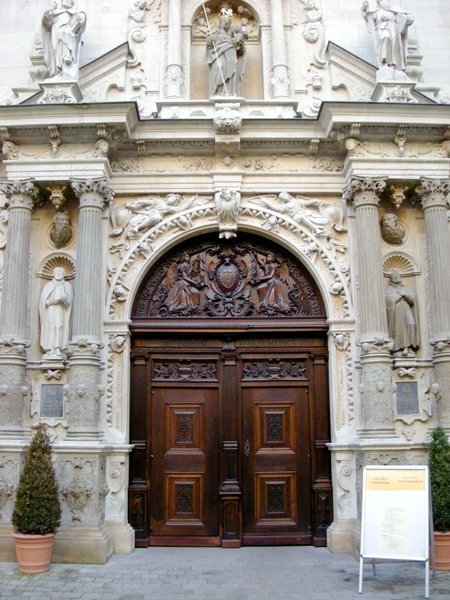 Library entrance to Notre Dame