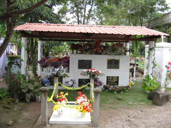 The Family Grave 