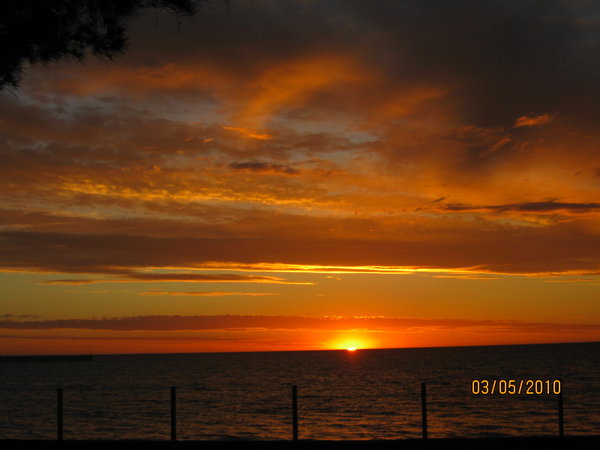 sunset Moonta Bay