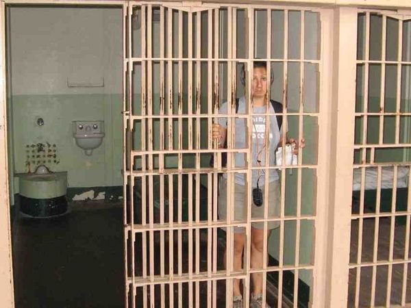 Amy in jail in Alctraz