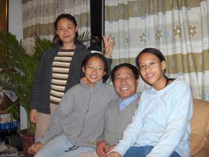 wei lin's host family