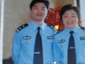 a pix of the policemen in Ling huan's house