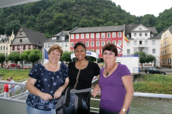 jenny, joanne and me in germany